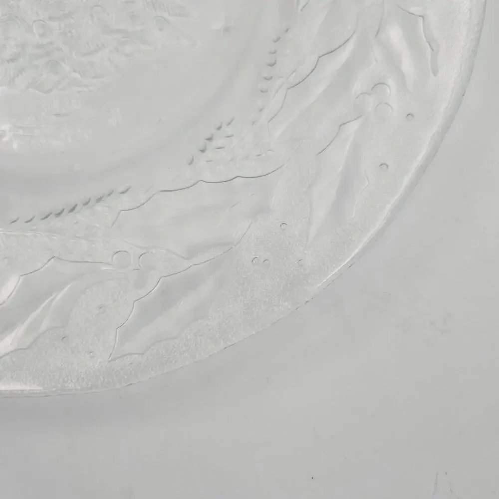 Arcoroc Holly Tree 10.75 Inch Dinner Plate Made of Pressed Crystal Glass